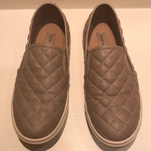 Steve Madden Women’s size 7